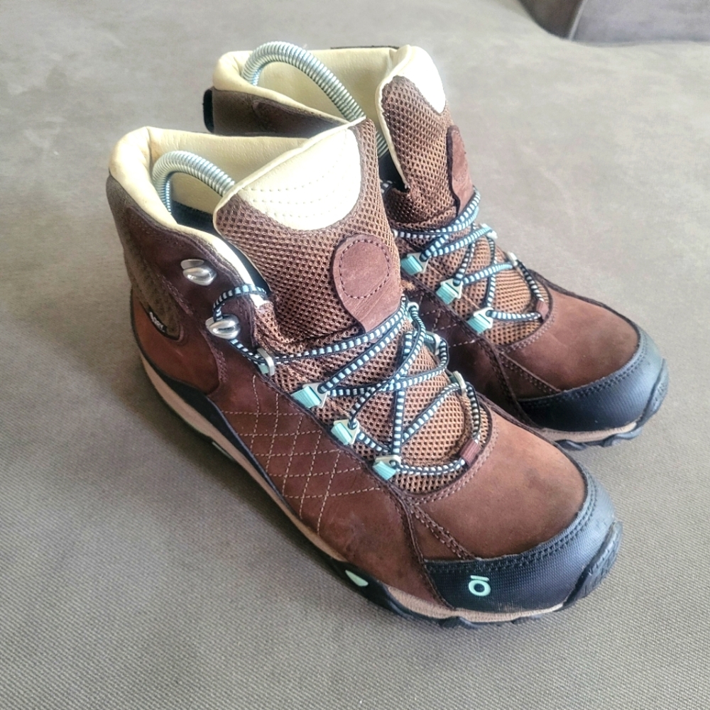 Brown Lace-Up Women's Hiking Boots with Mint Accents